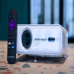 The front of the Aurzen Eazze D1R with a Roku remote