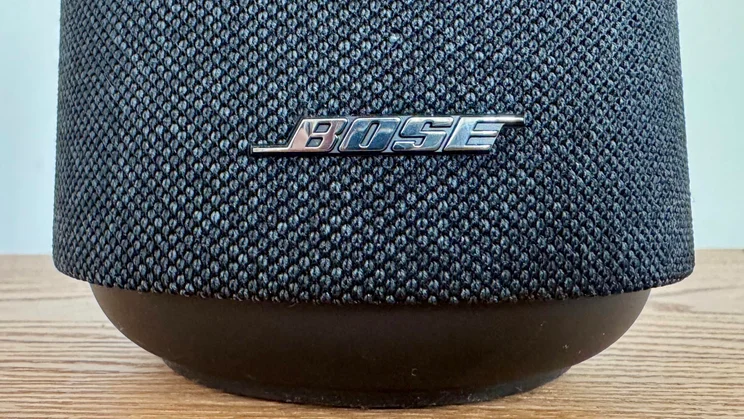 Close-up of the Bose logo on the Bose Lifestyle Ultra Speaker