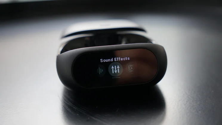 Front view of the Soundcore Liberty 5 Pro true wireless earbuds charging case displaying the Sound Effects options