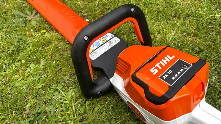 Stihl HSA 50 hedge trimmer - close-up of handle