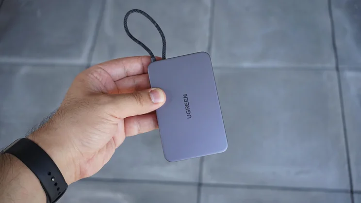 Front view of the UGreen MagFlow Air (10,000mAh) being held by our reviewer, Simon Cocks