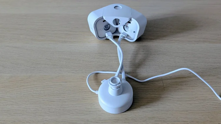 Blink Mini 2K Plus - mount with mounting arm