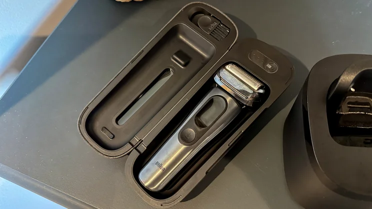 The Braun Nevo electric shaver in its Power Travel case