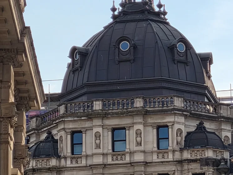 2x zoom of a dome atop a building