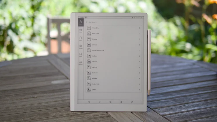The Boox Go 10.3 (Gen II) Lumi showing the list of cloud services it supports on screen