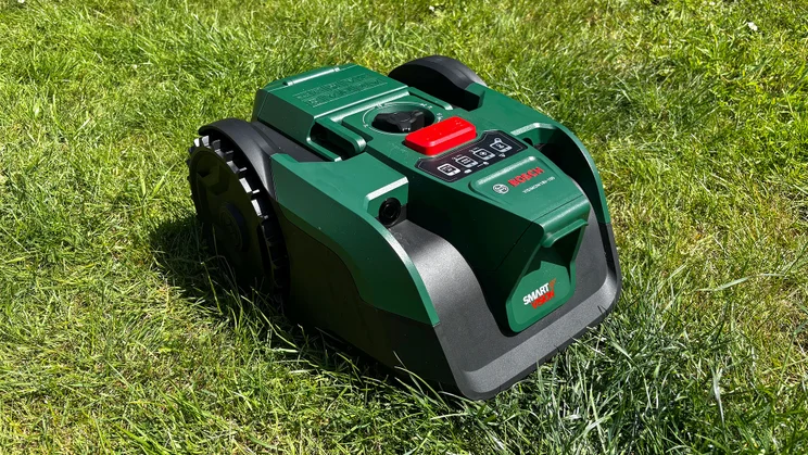 The Bosch VISIMOW18V-100 pictured from the front right quarter