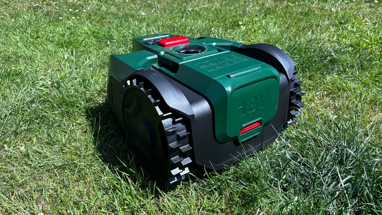 The Bosch VISIMOW18V-100 pictured from the rear left quarter