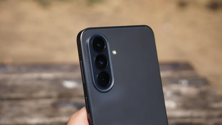Balance Phone rear cameras