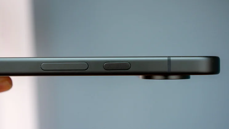 Google Pixel 11 power and volume buttons
