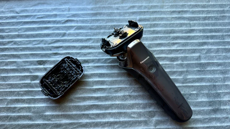 A bird's eye view of the Panasonic Series 900+ electric shaver, with its head removed