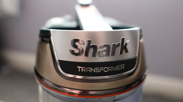 The Shark PowerDetect Transformer logo