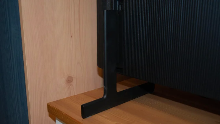 Rear view of one of the blade feet of the Samsung QN80H Mini LED TV