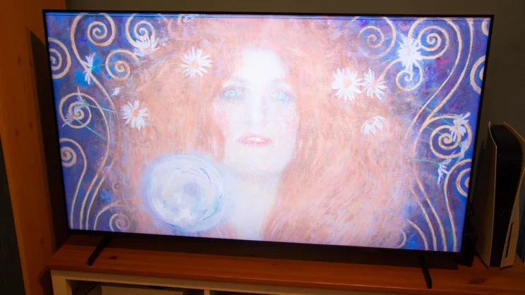 The Samsung QN80H Mini LED TV displaying Nuda Veritas by Gustav Klimt