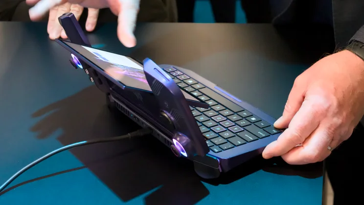 Acer Project Dual Play Mini _02