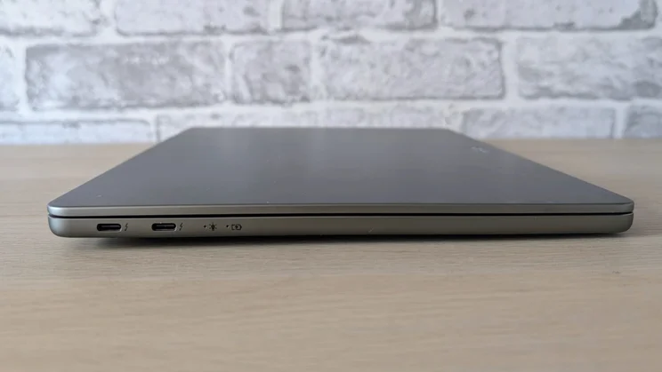 Acer Swift Air 14 - lid closed, side-on photo with USB-C ports visible