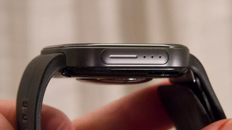 Huawei Watch D3 pictured from the left edge