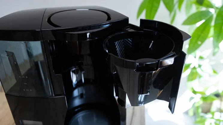 A closeup of the Melitta Optima Timer filter coffee machine's filter compartment