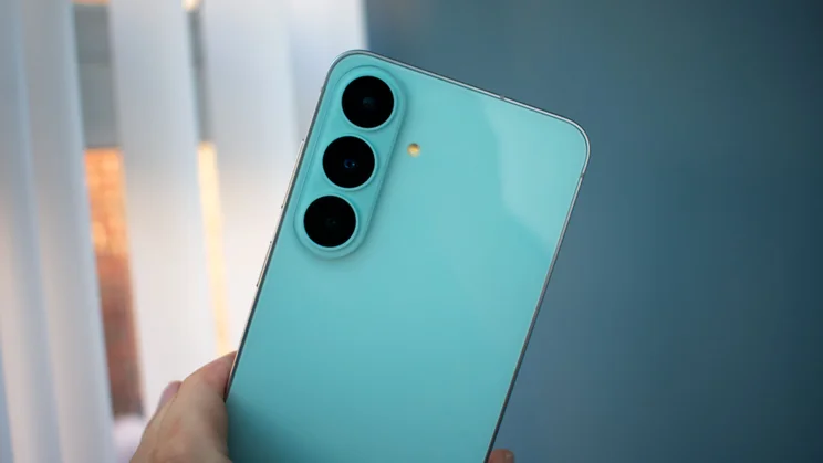 Samsung Galaxy S26 FE rear cameras
