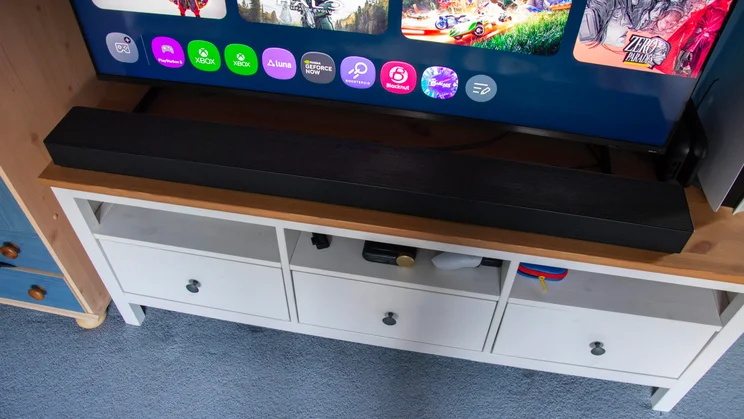 Обзор Samsung QS90H: мощный саундбар с уникальным дизайном — иллюстрация 2 к материалу