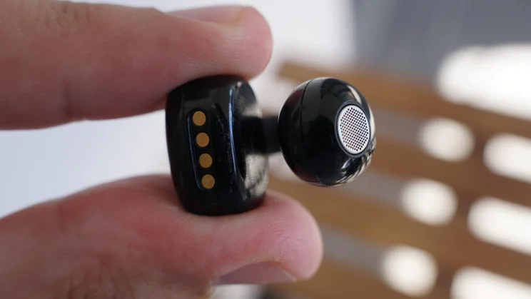 Side view of one of the Sennheiser Accentum Clip clip-on earbuds
